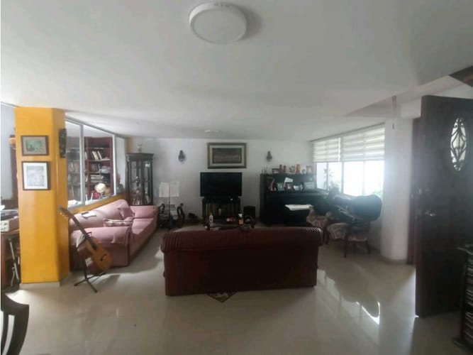 Casa de 6 alcobas en venta en Tequendama, Jamundí, 400 m² · foto 3 de 23