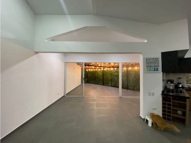 Casa de 4 alcobas en venta en Cn. Club De Campo La Morada, Cali, 305 m² · foto 4 de 13
