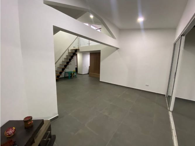 Casa de 4 alcobas en venta en Cn. Club De Campo La Morada, Cali, 305 m² · foto 9 de 13