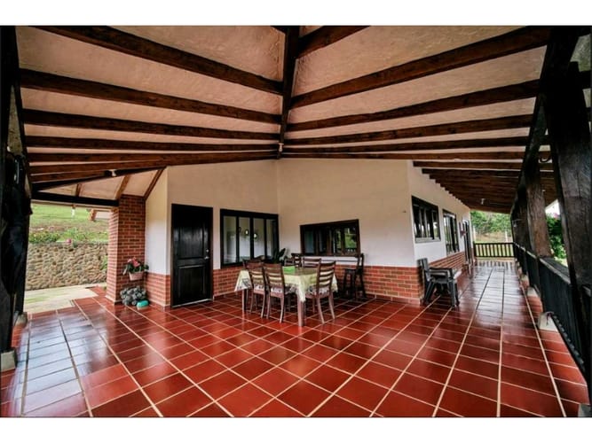 Casa de 4 alcobas en venta en El Carmen, Cali, 326 m² · foto 6 de 16