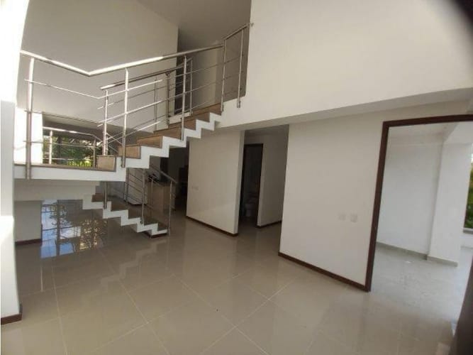 Casa de 3 alcobas en venta en Llano Grande, Palmira, 132 m² · foto 2 de 24