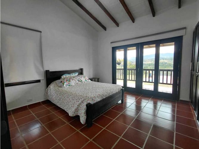Casa de 4 alcobas en venta en El Carmen, Cali, 326 m² · foto 12 de 16