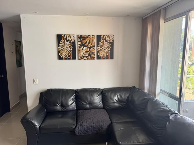 Apartamento de 3 alcobas en venta en El Carmelo, Sabaneta, 70 m² · foto 11 de 24