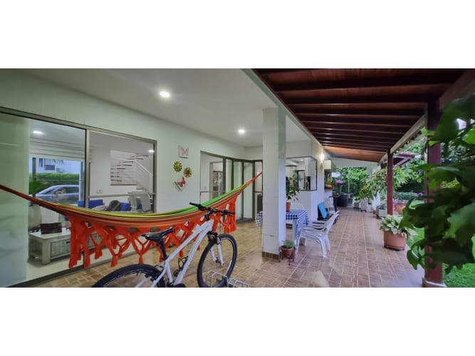 Casa de 4 alcobas en venta en La Morada, Jamundí, 310 m² · foto 23 de 24