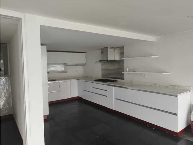 Casa de 4 alcobas en venta en Normandia, Cali, 300 m² · foto 4 de 22