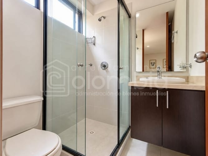 Apartamento de 2 alcobas en arriendo en Zuñiga, Envigado, 108 m² · foto 10 de 15