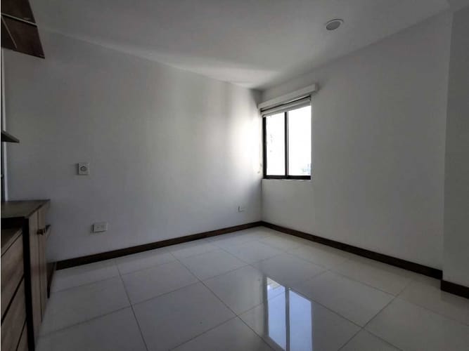 Apartamento de 4 alcobas en venta en La Hacienda, Cali, 238 m² · foto 10 de 24