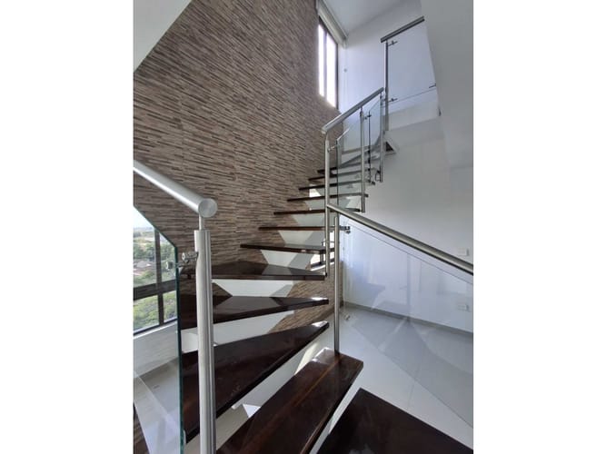 Apartamento de 4 alcobas en venta en La Hacienda, Cali, 238 m² · foto 14 de 24