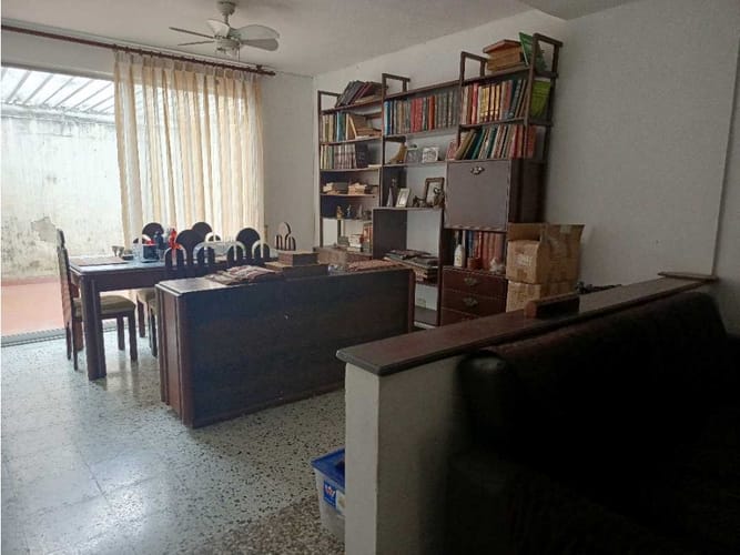 Casa de 4 alcobas en venta en Sector La Luisa Bella Suiza, Cali, 280 m² · foto 2 de 9