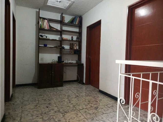 Casa de 4 alcobas en venta en Sector La Luisa Bella Suiza, Cali, 280 m² · foto 7 de 9