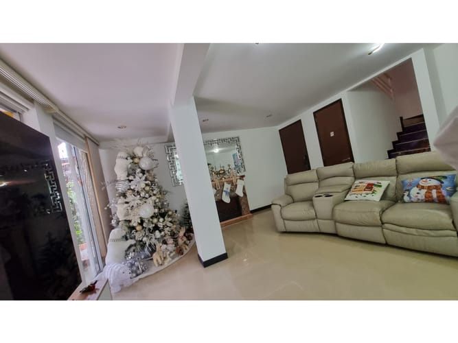 Casa de 5 alcobas en venta en Pance, Cali, 230 m² · foto 8 de 24