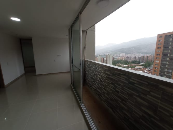 Apartamento de 2 alcobas en arriendo en Bucaros, Bello, 58 m² · foto 8 de 20