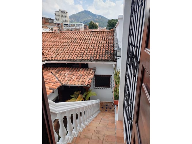 Casa de 16 alcobas en venta en San Antonio, Cali, 700 m² · foto 15 de 24