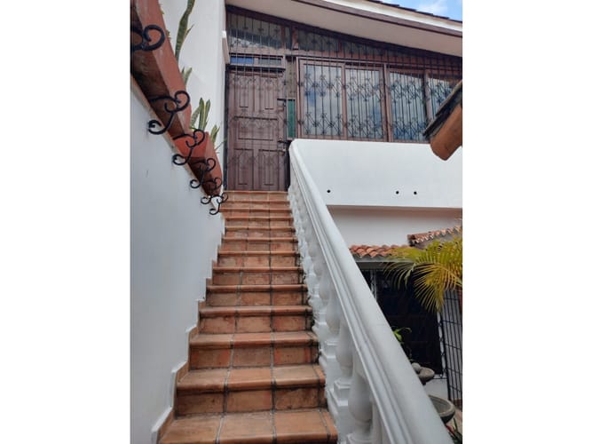 Casa de 16 alcobas en venta en San Antonio, Cali, 700 m² · foto 19 de 24