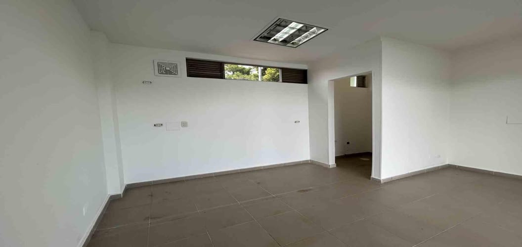 Local en venta en Jardin I Etapa, Pereira, 18 m² · foto 4 de 9