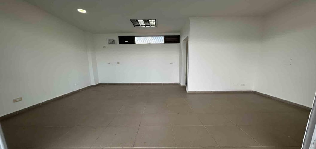 Local en venta en Jardin I Etapa, Pereira, 18 m² · foto 8 de 9