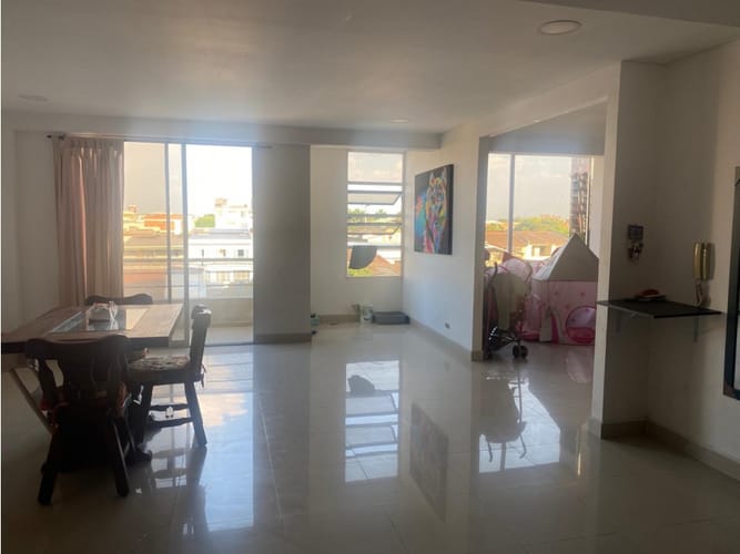 Edificio en venta en Los Cambulos, Cali, 1008 m² · foto 3 de 6