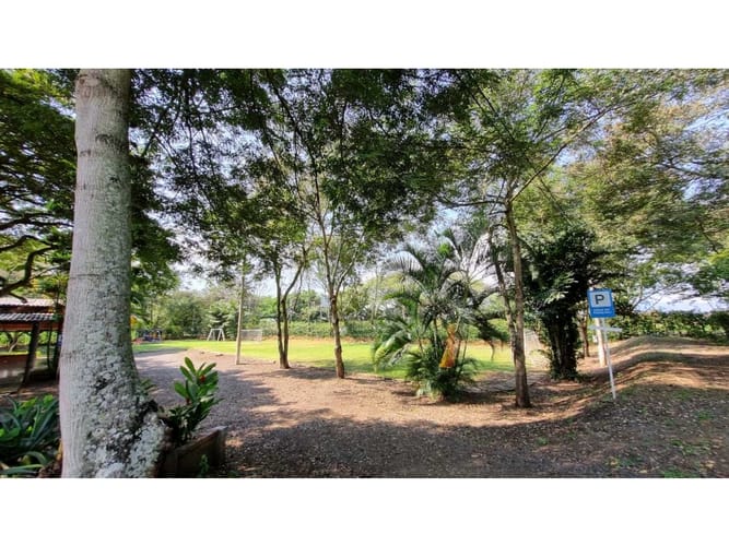 Casa en venta en Ciudad Capri, Cali, 960 m² · foto 3 de 18