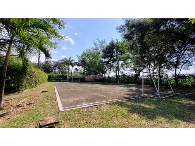 Casa en venta en Ciudad Capri, Cali, 960 m² · foto 4 de 18