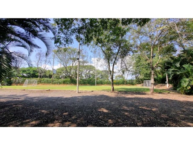 Casa en venta en Ciudad Capri, Cali, 960 m² · foto 14 de 18