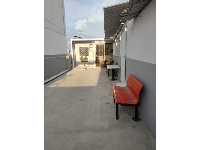 Edificio en venta en Departamental, Cali, 650 m² · foto 9 de 19