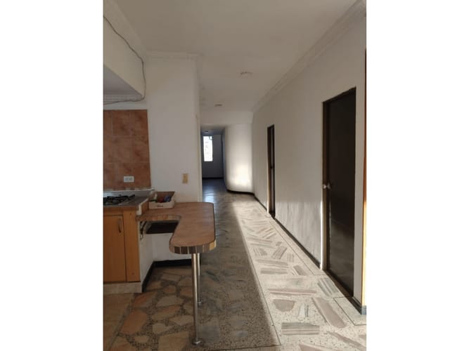 Edificio en venta en Departamental, Cali, 650 m² · foto 10 de 19