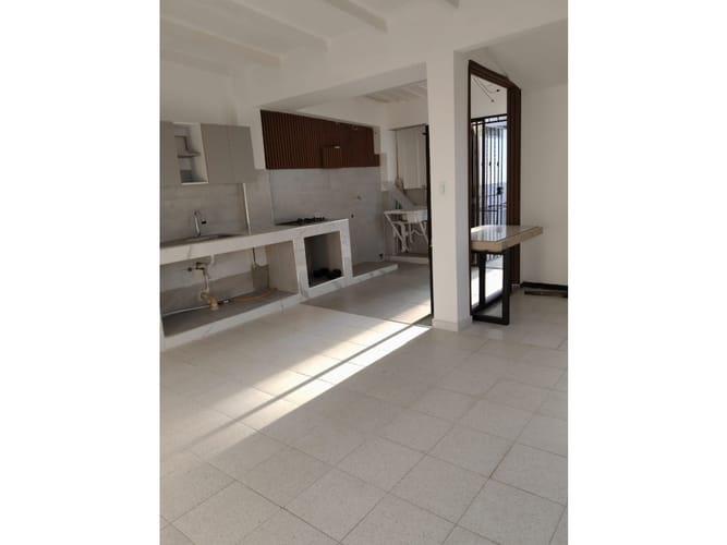 Edificio en venta en Departamental, Cali, 650 m² · foto 15 de 19