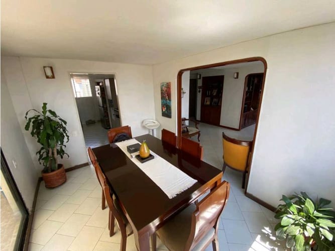 Casa de 3 alcobas en venta en Santa Anita, Cali, 150 m² · foto 2 de 19