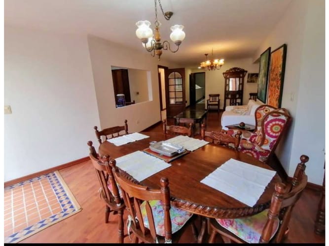 Casa de 4 alcobas en venta en Santa Teresita, Cali, 140 m² · foto 7 de 8