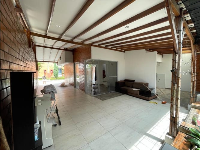 Casa de 3 alcobas en venta en Cinco Soles, Jamundí, 188 m² · foto 2 de 24