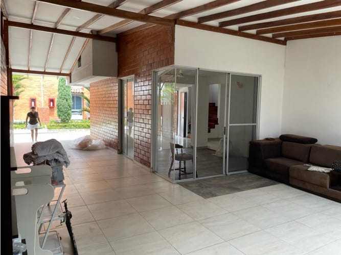 Casa de 3 alcobas en venta en Cinco Soles, Jamundí, 188 m² · foto 4 de 24