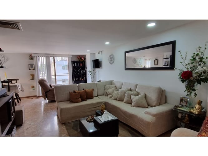 Apartamento de 3 alcobas en venta en El Ingenio, Cali, 112 m² · foto 3 de 23