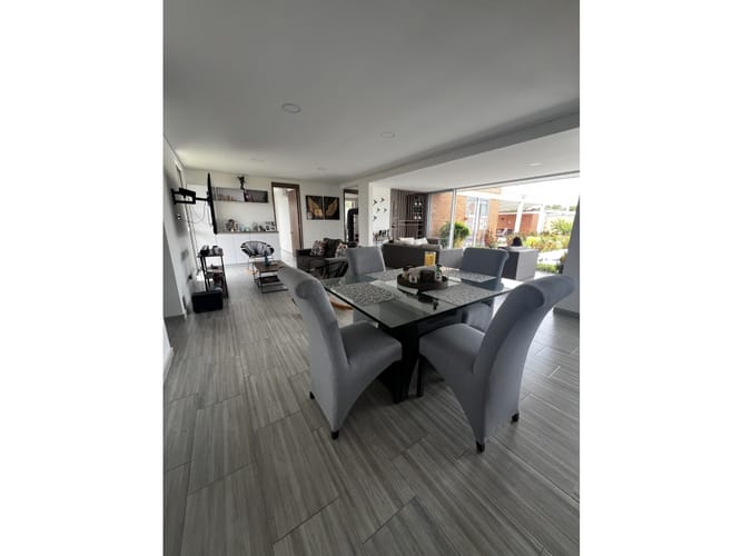 Casa de 4 alcobas en venta en Rozo, Palmira, 300 m² · foto 13 de 24