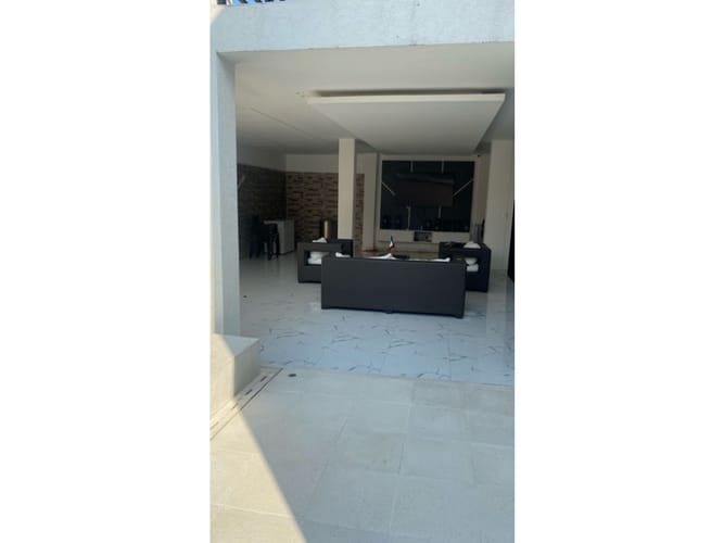 Casa de 4 alcobas en venta en Ciudad Jardin, Cali, 460 m² · foto 3 de 24