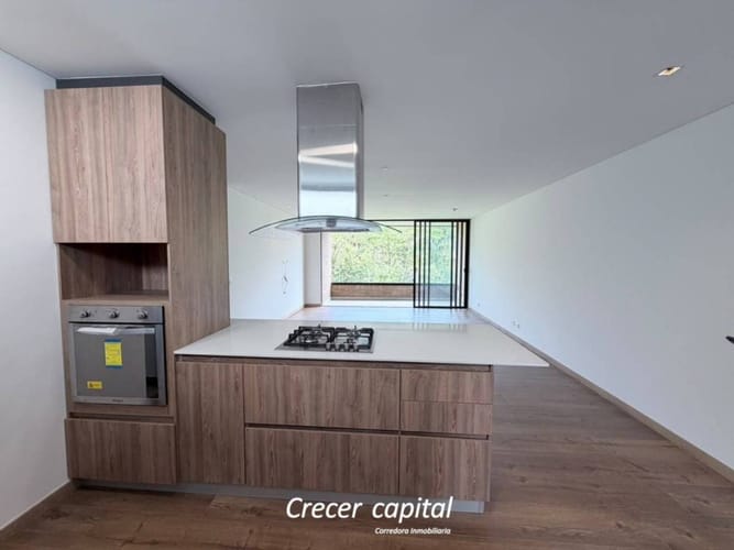Apartamento de 2 alcobas en arriendo en El Poblado, Medellín, 110 m² · foto 6 de 18