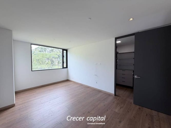 Apartamento de 2 alcobas en arriendo en El Poblado, Medellín, 110 m² · foto 12 de 18