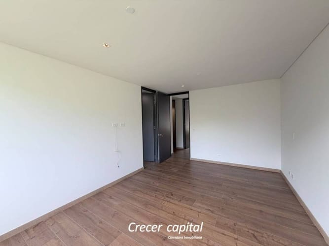 Apartamento de 2 alcobas en arriendo en El Poblado, Medellín, 110 m² · foto 14 de 18