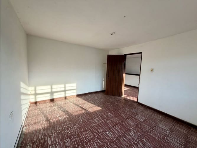 Casa de 7 alcobas en venta en San Judas Tadeo Ii, Cali, 289 m² · foto 4 de 17