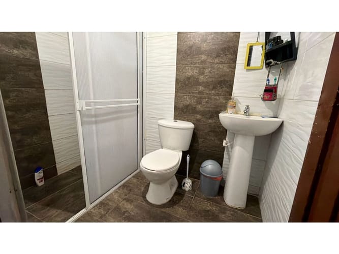 Casa de 7 alcobas en venta en San Judas Tadeo Ii, Cali, 289 m² · foto 15 de 17