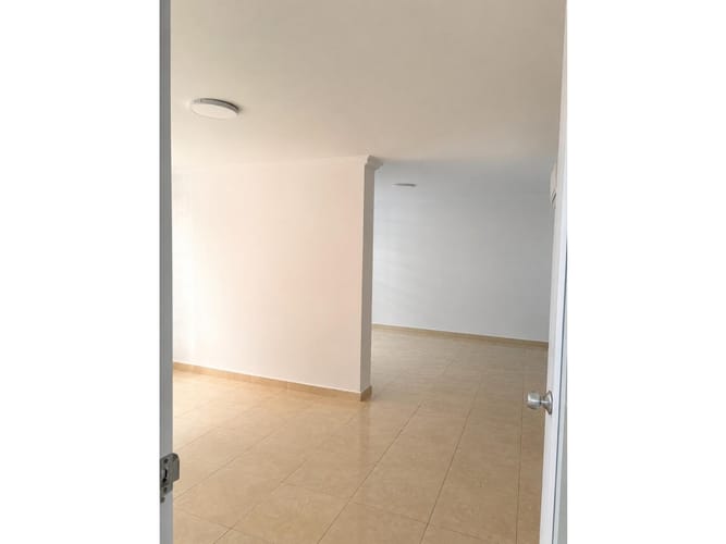 Casa de 4 alcobas en venta en San Joaquin, Cali, 252 m² · foto 3 de 14