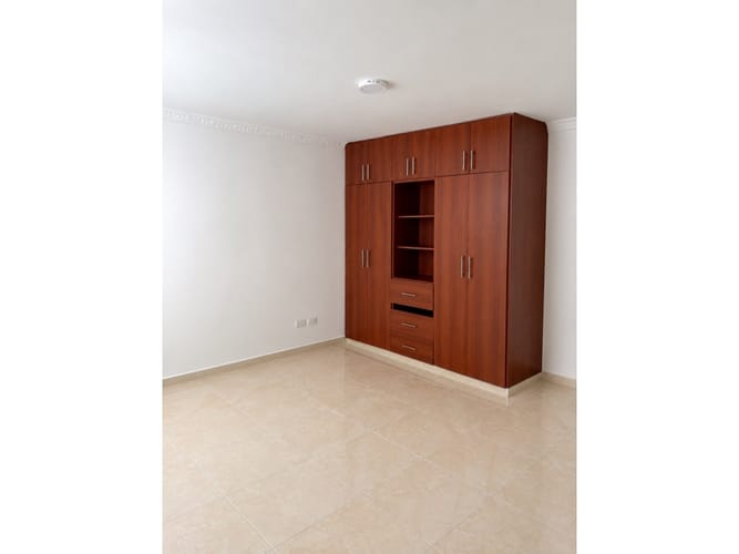 Casa de 4 alcobas en venta en San Joaquin, Cali, 252 m² · foto 8 de 14
