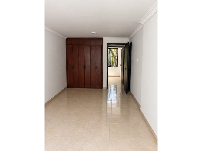 Casa de 4 alcobas en venta en San Joaquin, Cali, 252 m² · foto 11 de 14