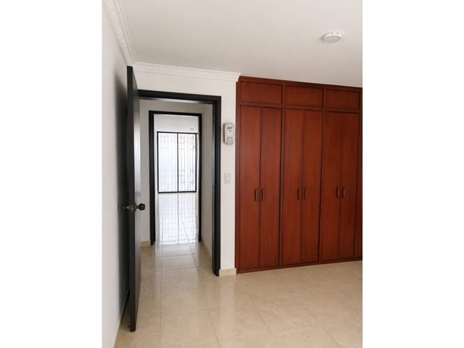 Casa de 4 alcobas en venta en San Joaquin, Cali, 252 m² · foto 13 de 14