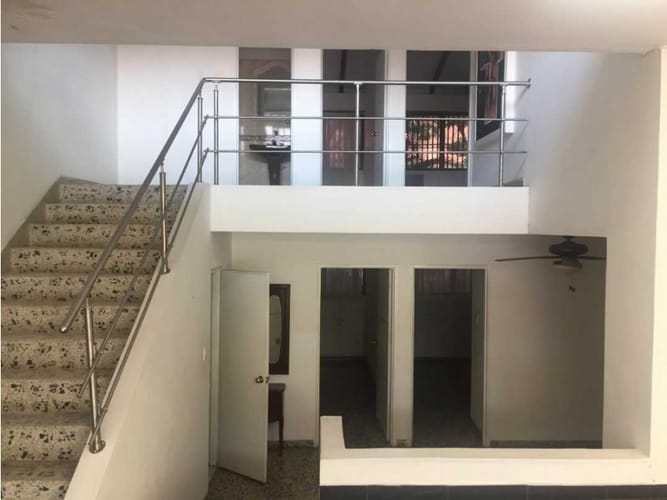Casa de 4 alcobas en venta en Las Vegas De Comfandi, Cali, 300 m² · foto 3 de 8
