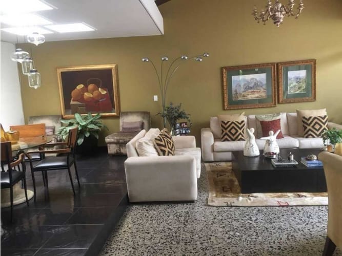 Casa de 4 alcobas en venta en Las Vegas De Comfandi, Cali, 300 m² · foto 7 de 8