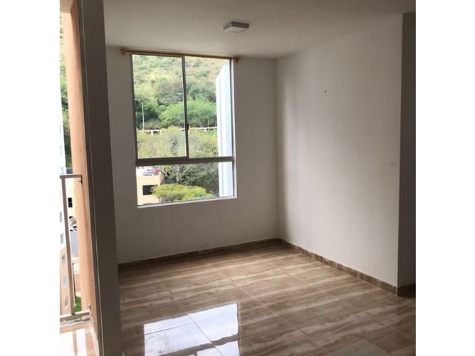 Apartamento de 3 alcobas en venta en Alto Aguacatal, Cali, 60 m² · foto 11 de 14