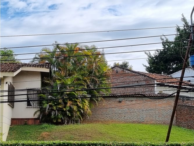 Casa de 4 alcobas en venta en Ciudad Jardin, Cali, 385 m² · foto 2 de 24