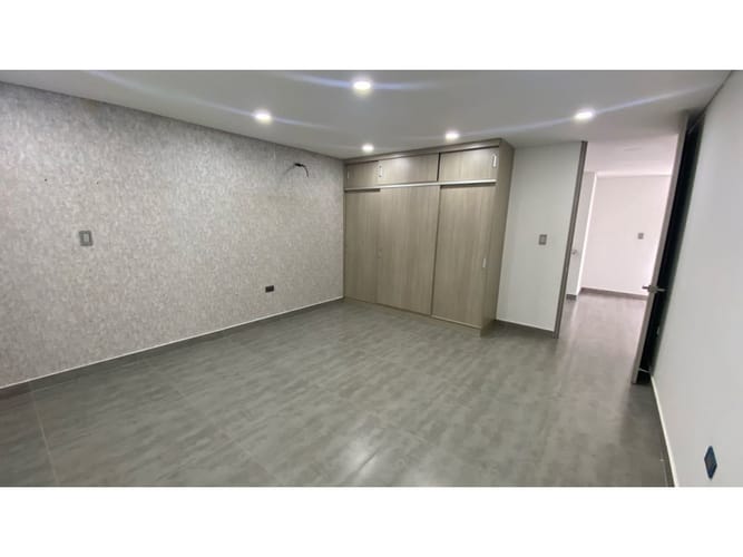 Casa de 5 alcobas en venta en Las Mercedes, Jamundí, 412 m² · foto 9 de 24