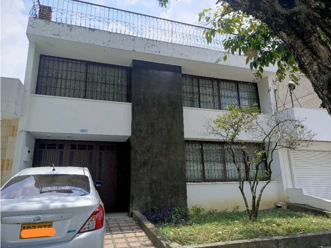 Casa de 5 alcobas en venta en Tequendama, Cali, 428 m² · foto 1 de 15