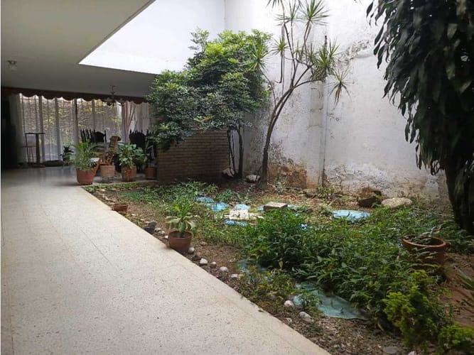 Casa de 5 alcobas en venta en Tequendama, Cali, 428 m² · foto 3 de 15